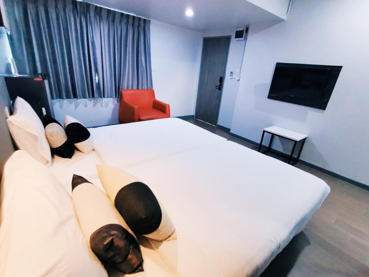 Star Sukhumvit Hotel Bangkok Exterior photo